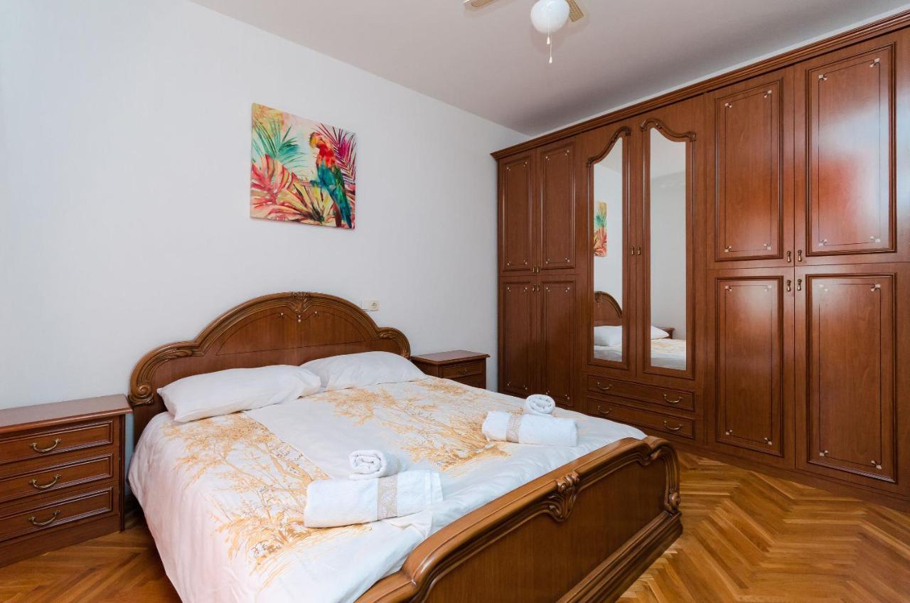 Banjol Apartments Slavica R מראה חיצוני תמונה
