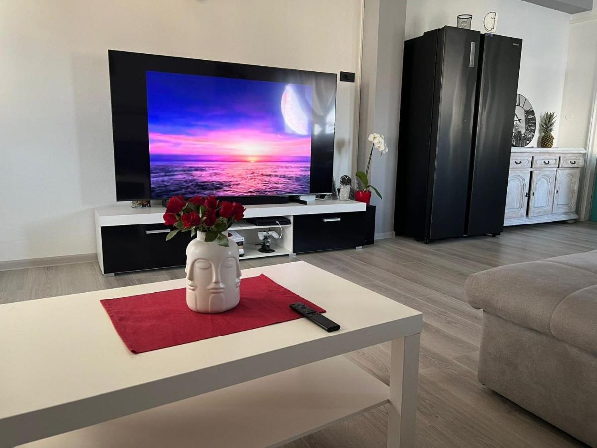 Banjol Apartments Slavica R מראה חיצוני תמונה
